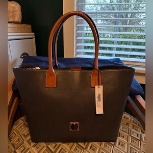 Dooney & Bourke medium Russel Tote